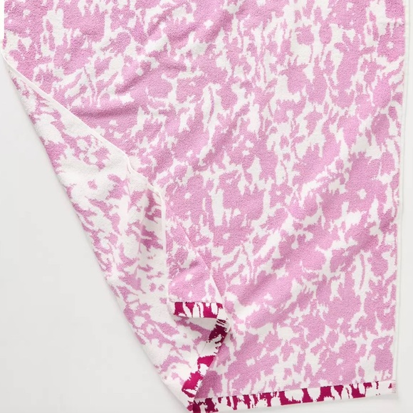 ANTHROPOLOGIE Charline Bath Towel Collection